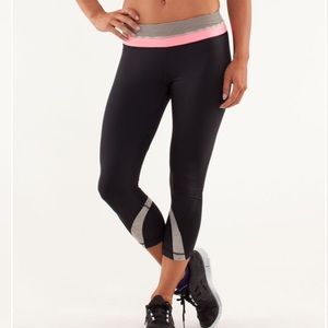 Lululemon Run Inspire Crops - 4